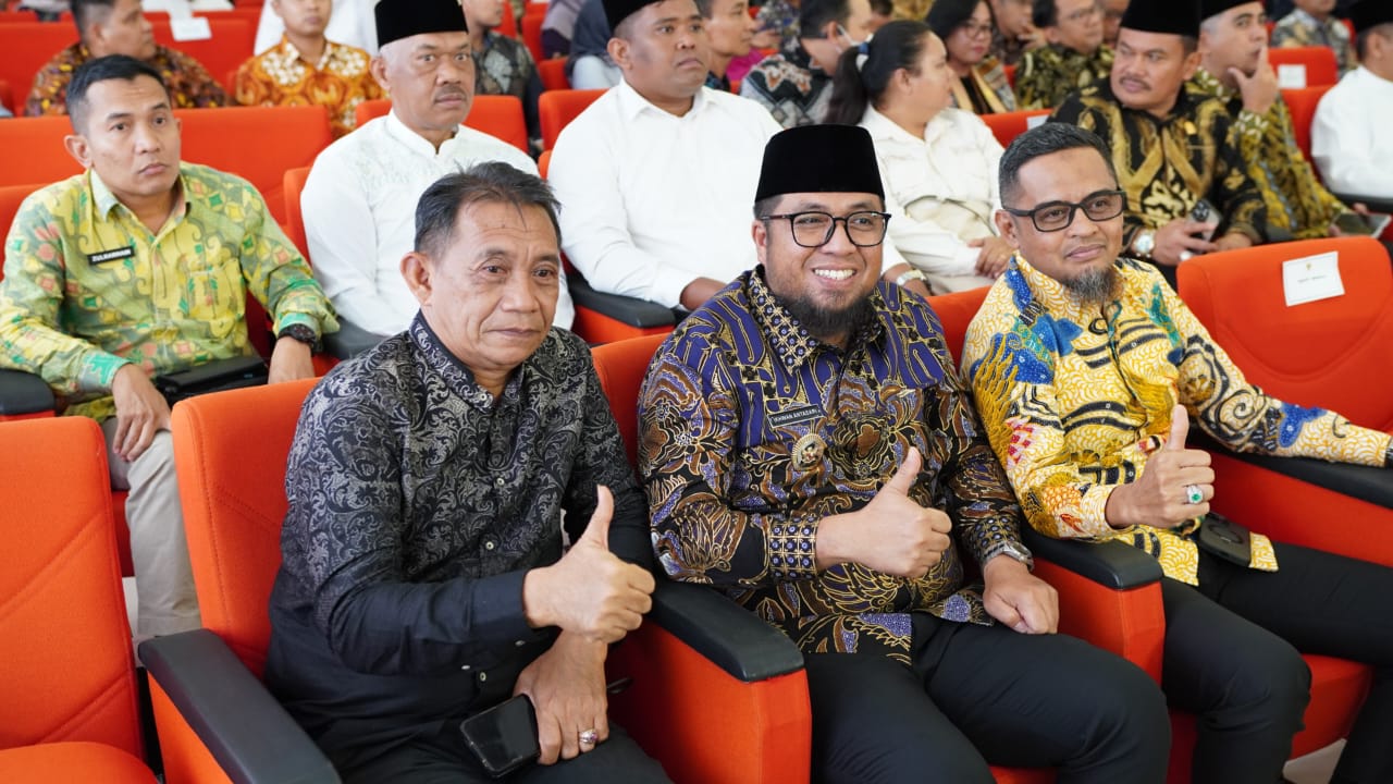 Wakil Ketua & Sekwan Hadiri Pisah Sambut Pejabat Gubernur & Gubernur Kaltim